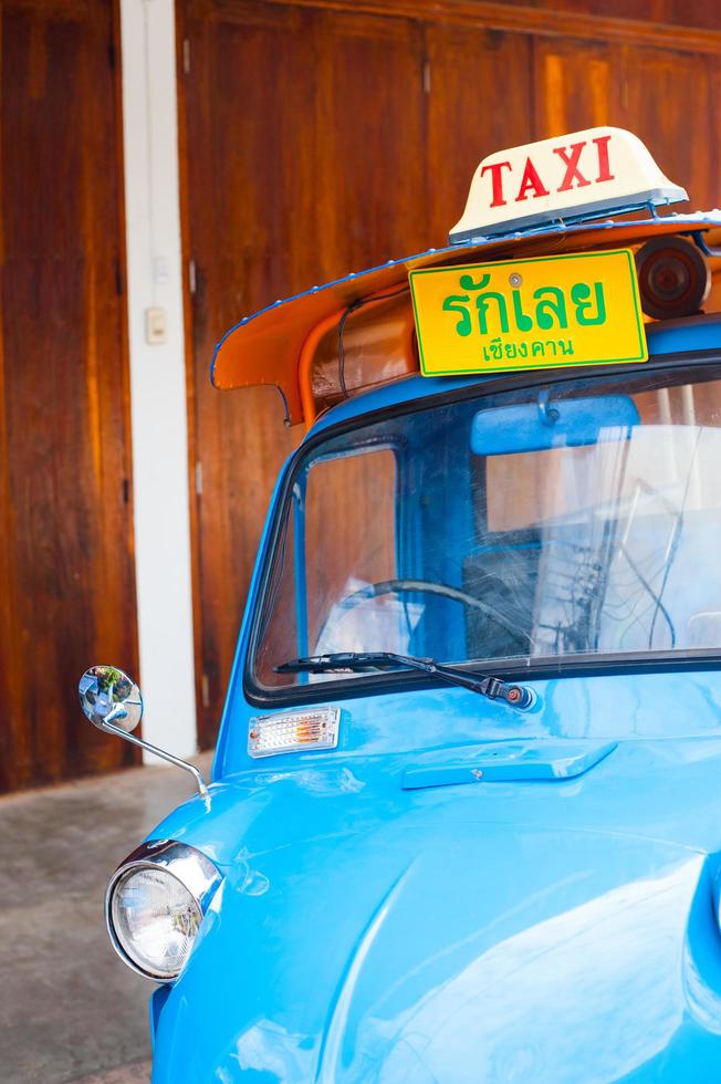 taxi tuk-tuk car service photo