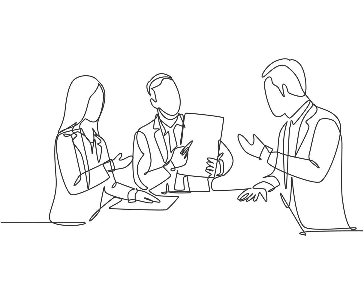 One single line drawing of young startup founder explain profit sharing plan to the investors during meeting. Business investment concept continuous line draw design vector graphic illustration