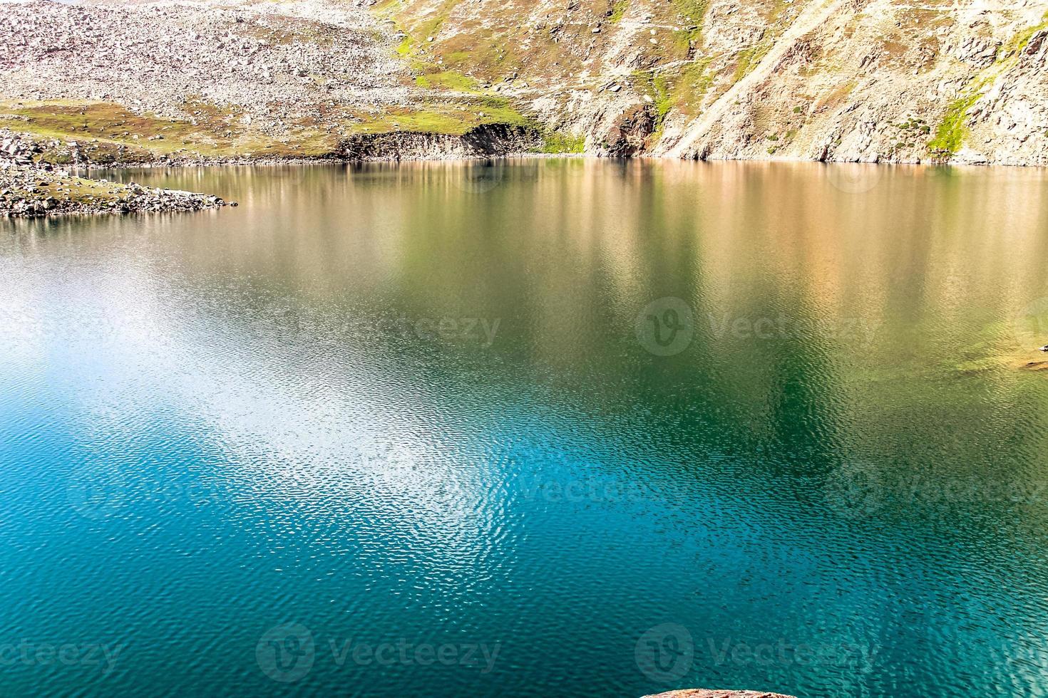 Beautiful Lulusar Lake photo