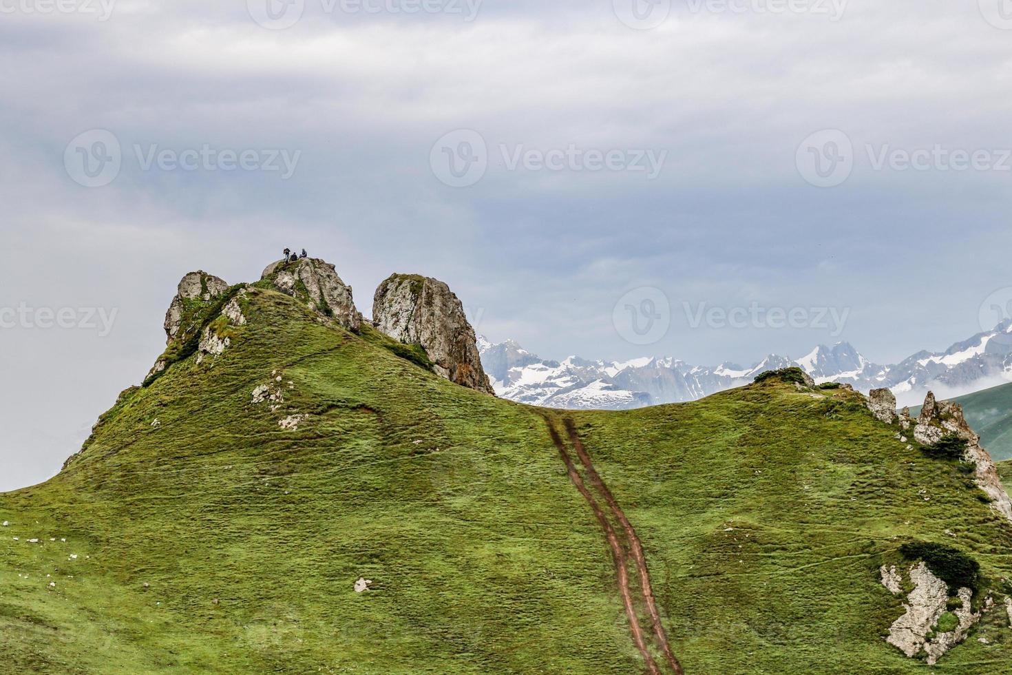 batcondi kumrat valley hermoso paisaje vista de las montañas foto