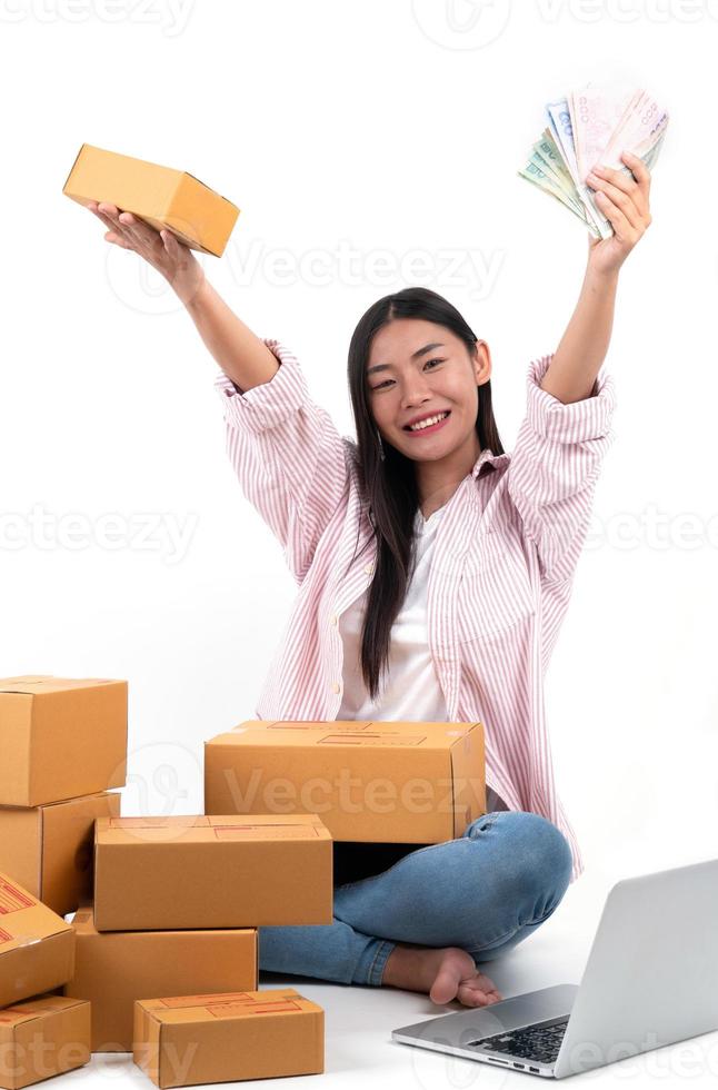 woman working sell online photo