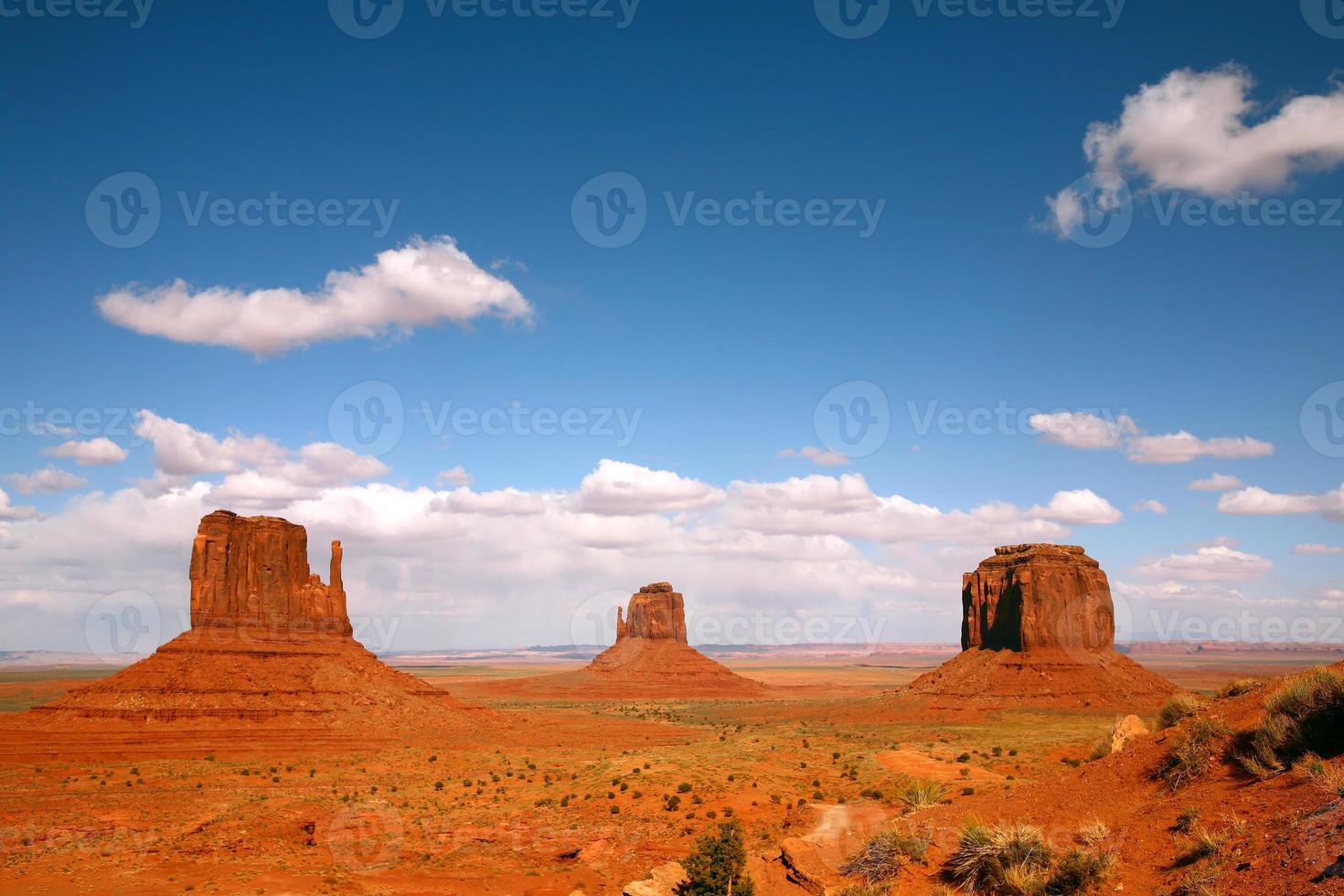 paisaje de tres colinas del valle del monumento foto