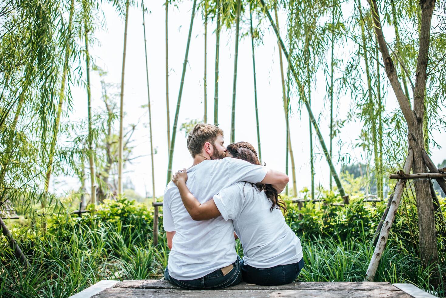 feliz, sonriente, pareja, diversidad, en, amor, momento, juntos foto