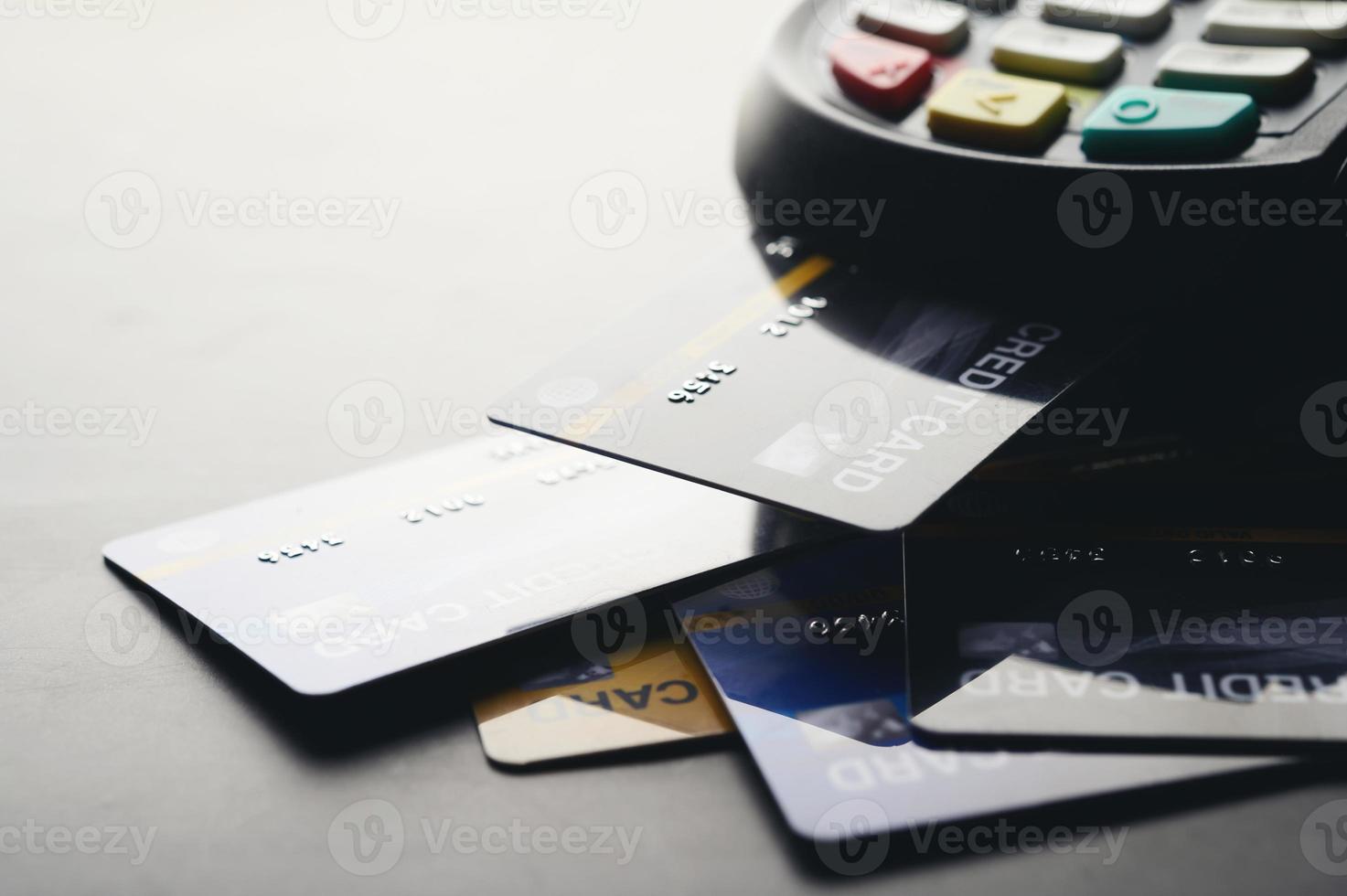 pago con tarjeta de crédito, compra y venta de productos foto