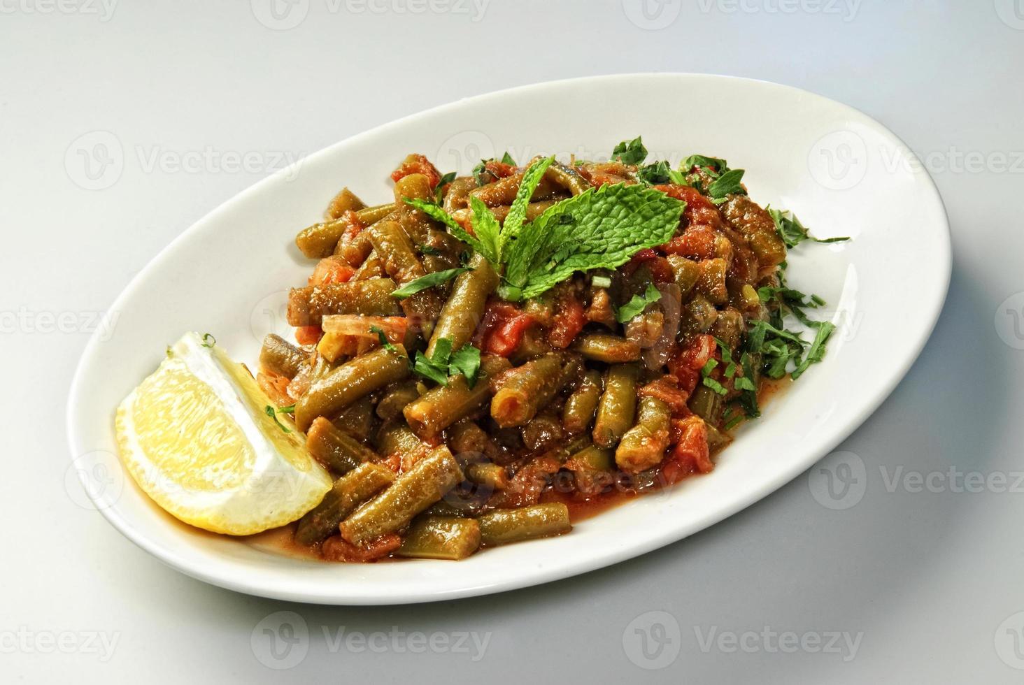 comida tradicional árabe. sabrosas comidas árabes del menú fijo. comida arbórea egipcia en la mesa foto