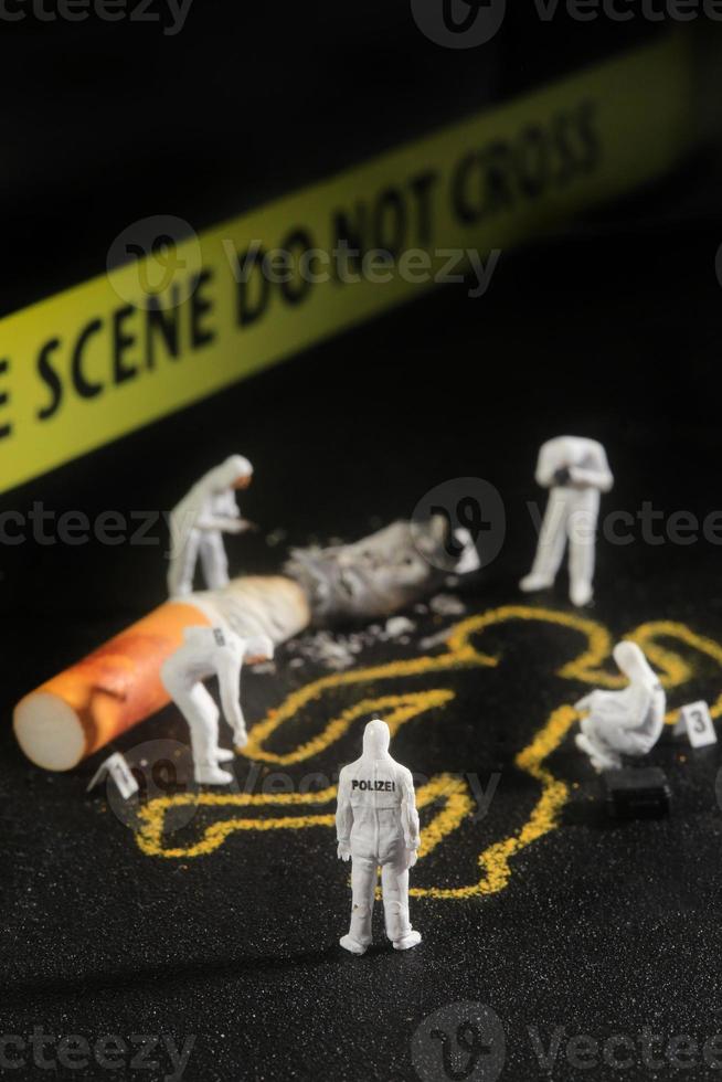 Tiny Miniature Scaled People in Curious Concepts photo