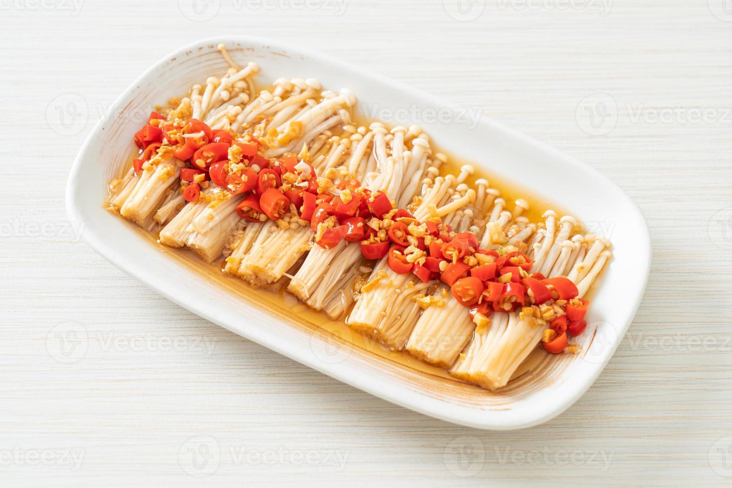 Steamed Golden Needle Mushroom Or Enokitake With Soy Sauce Chilli And Garlic Stock Photo At Vecteezy Steamed Golden Needle Mushroom Or Enokitake With Soy Sauce Chilli And Garlic Stock Photo At Vecteezy