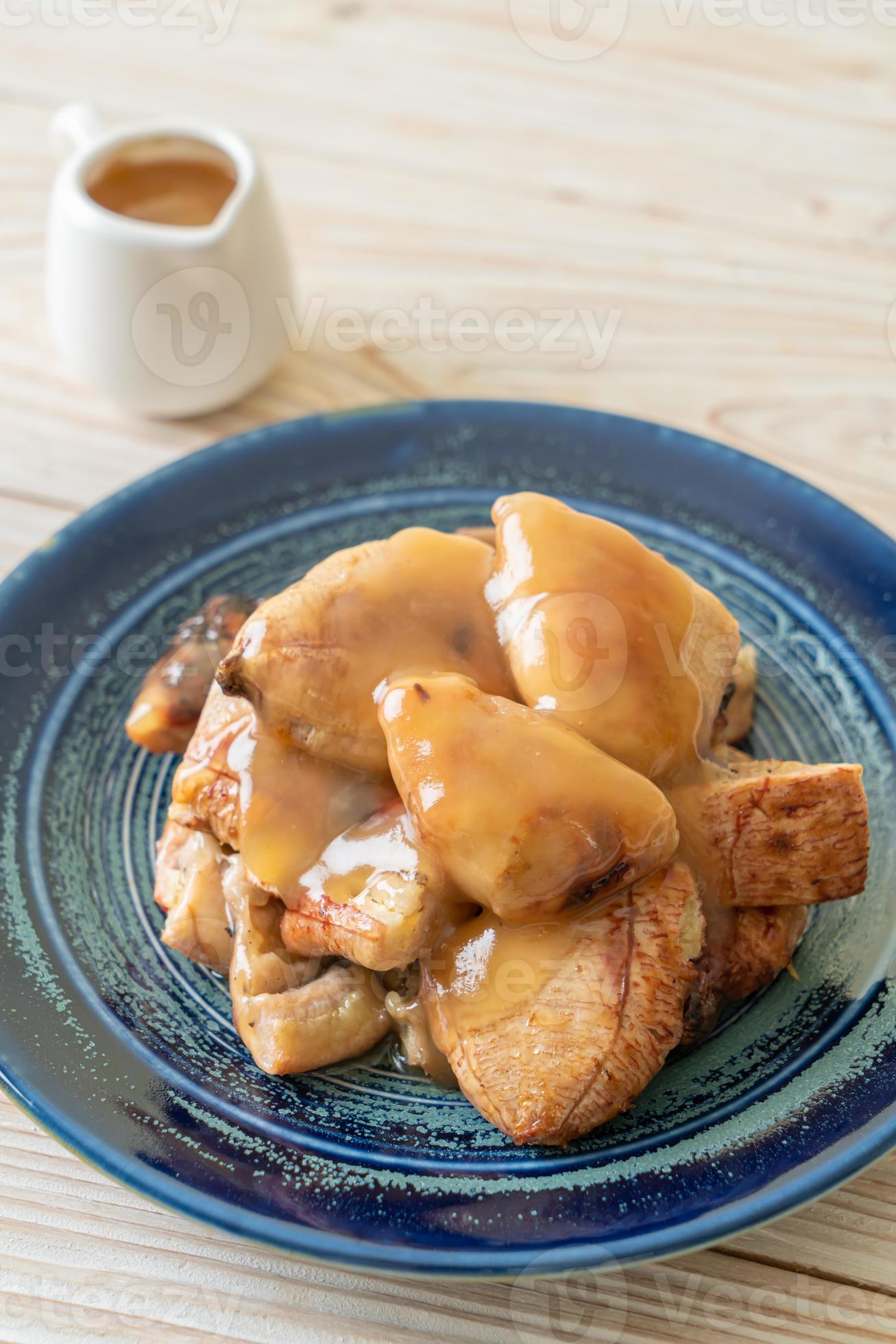 grilled bananas with coconut caramel sauce 3620927 Stock Photo at Vecteezy