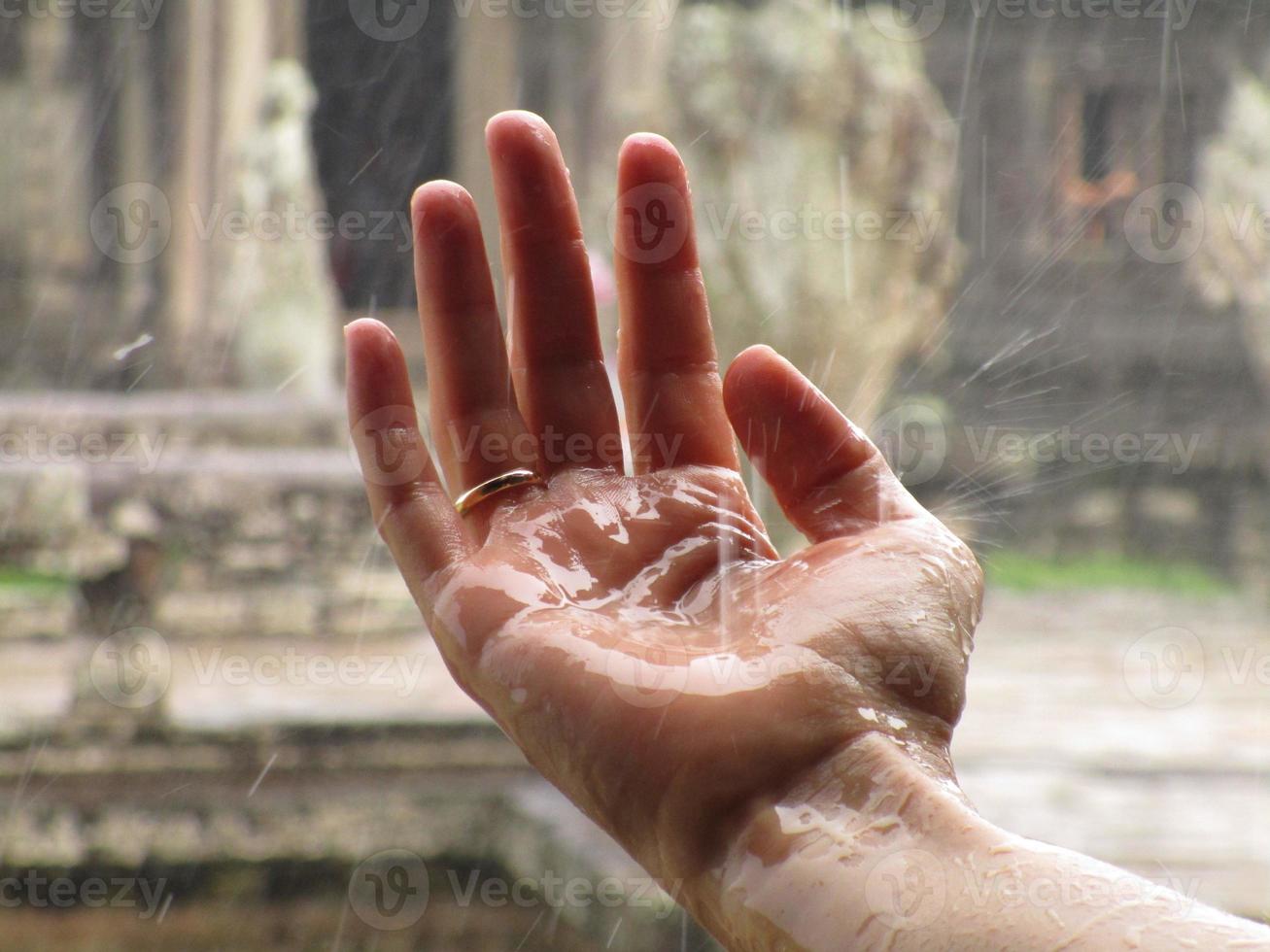mano, lluvia, zen, anillo, compromiso, camboya, feliz foto