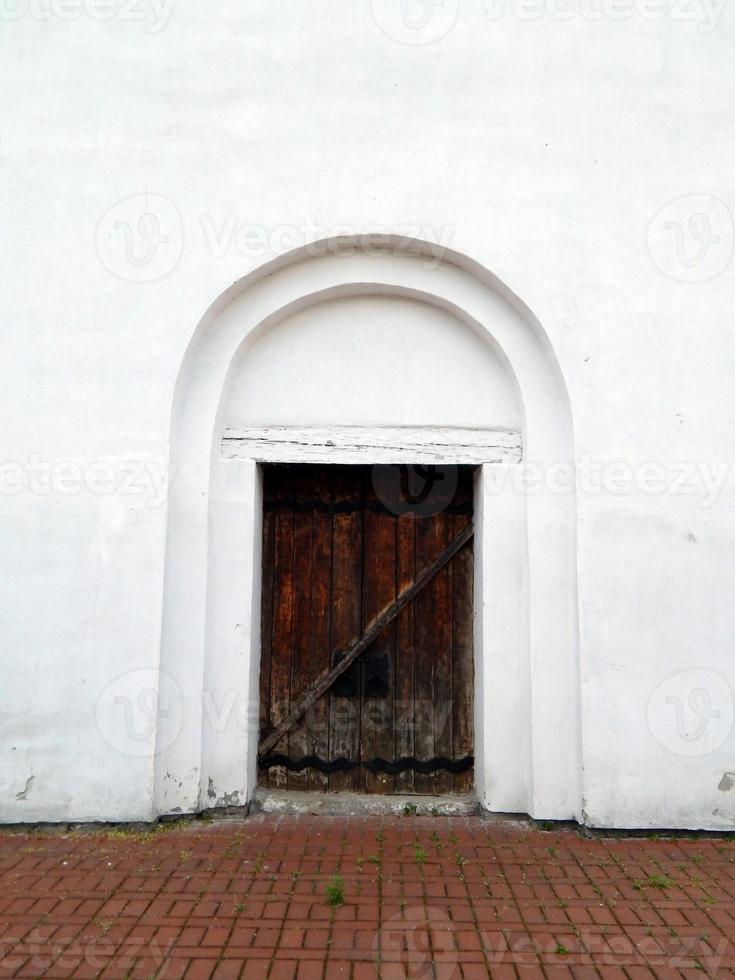 Detalles arquitectónicos y fragmentos del barroco ucraniano en chernigov. foto