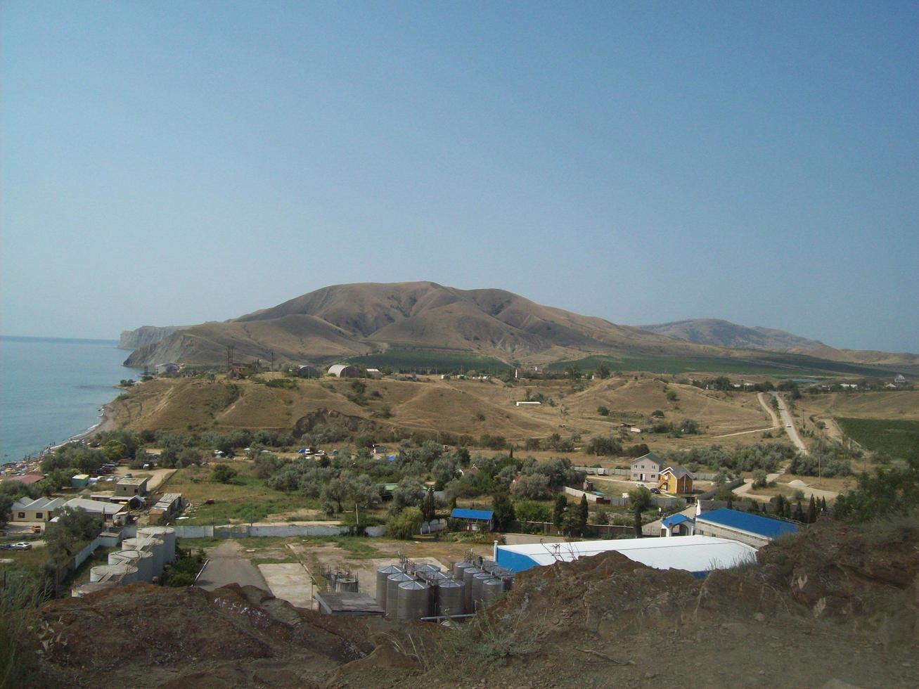 viajar a crimea mar paisaje montañoso foto