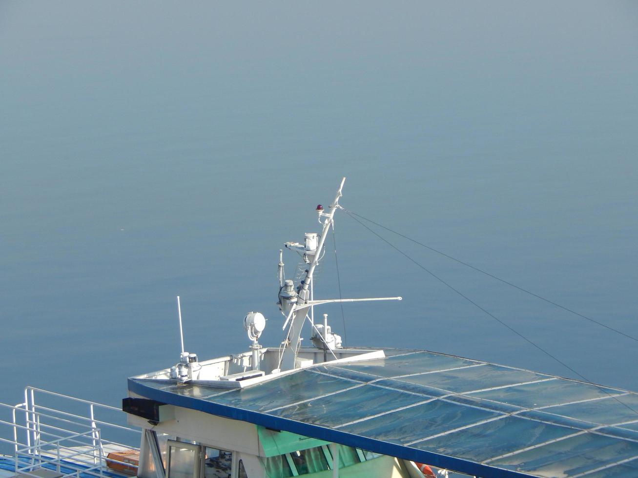 barcos fluviales en los detalles y elementos de la embarcación foto