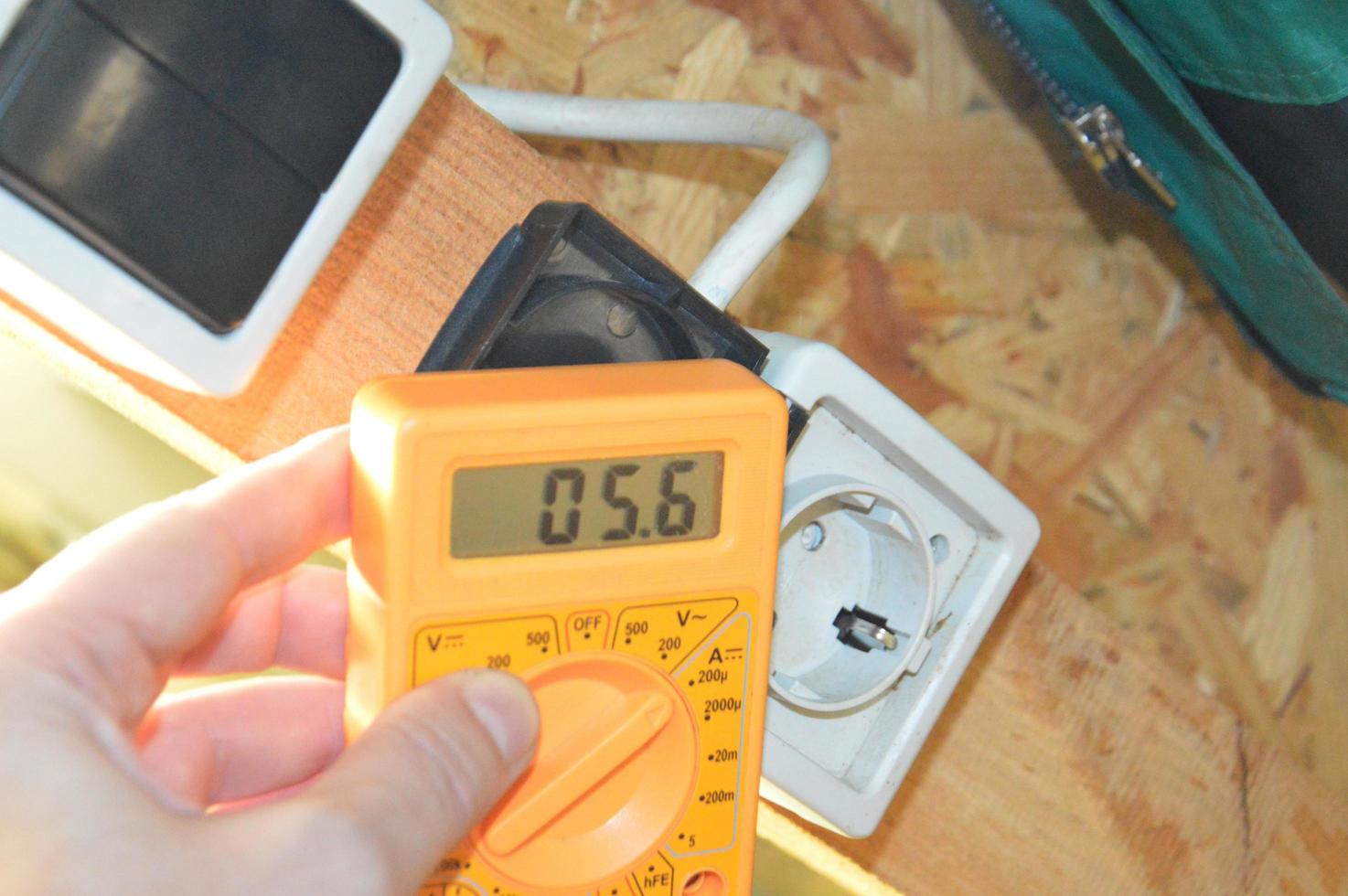 Tester for measuring and repairing electrical appliances photo