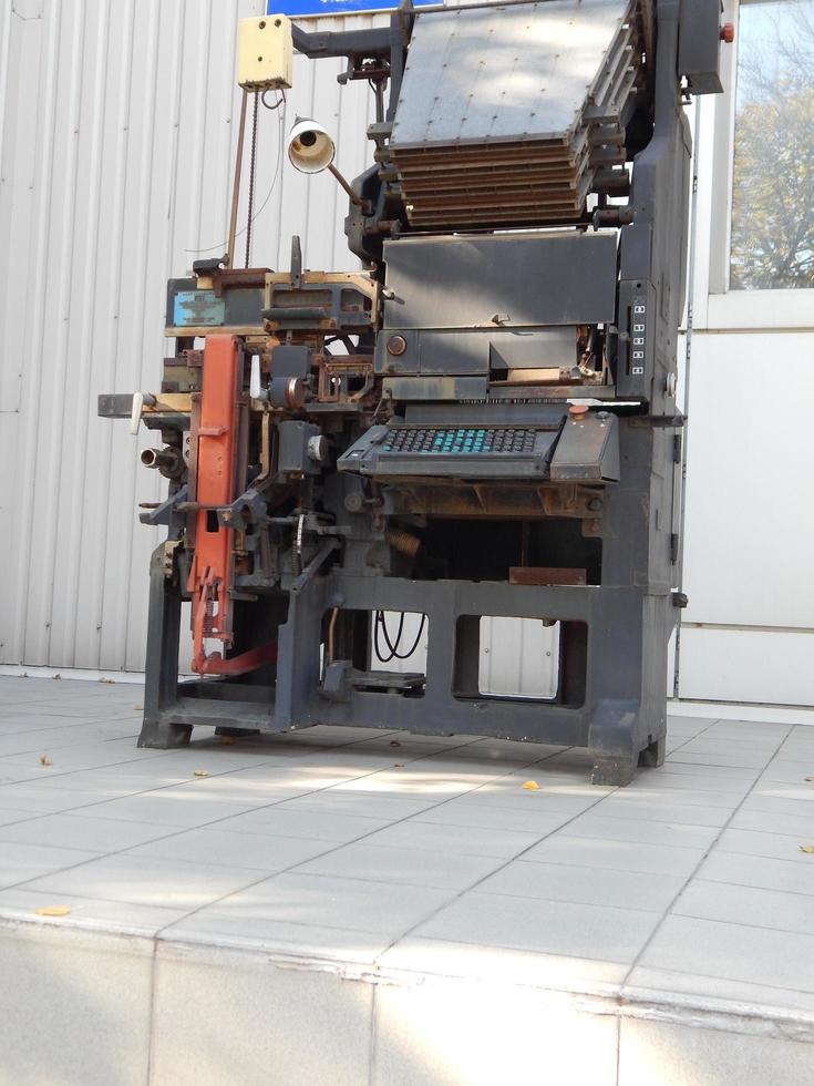 Printing machines for printing, offset equipment photo