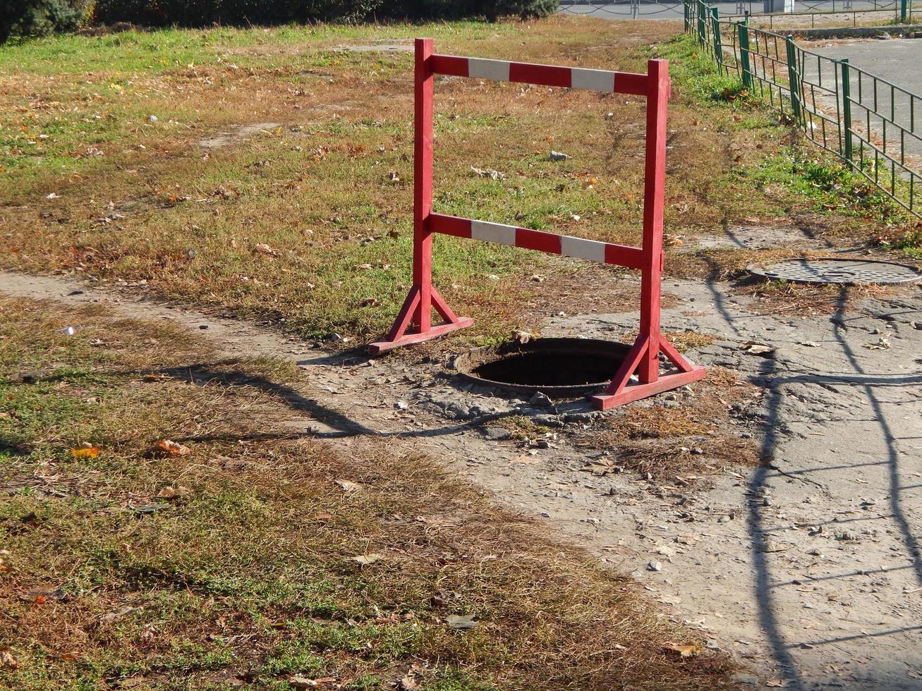 construcción de carreteras, objetos y vallas foto