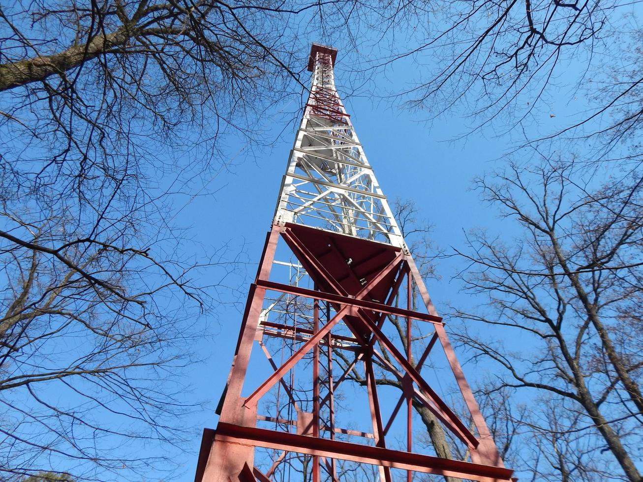 The design of the fire tower of the metal tower photo