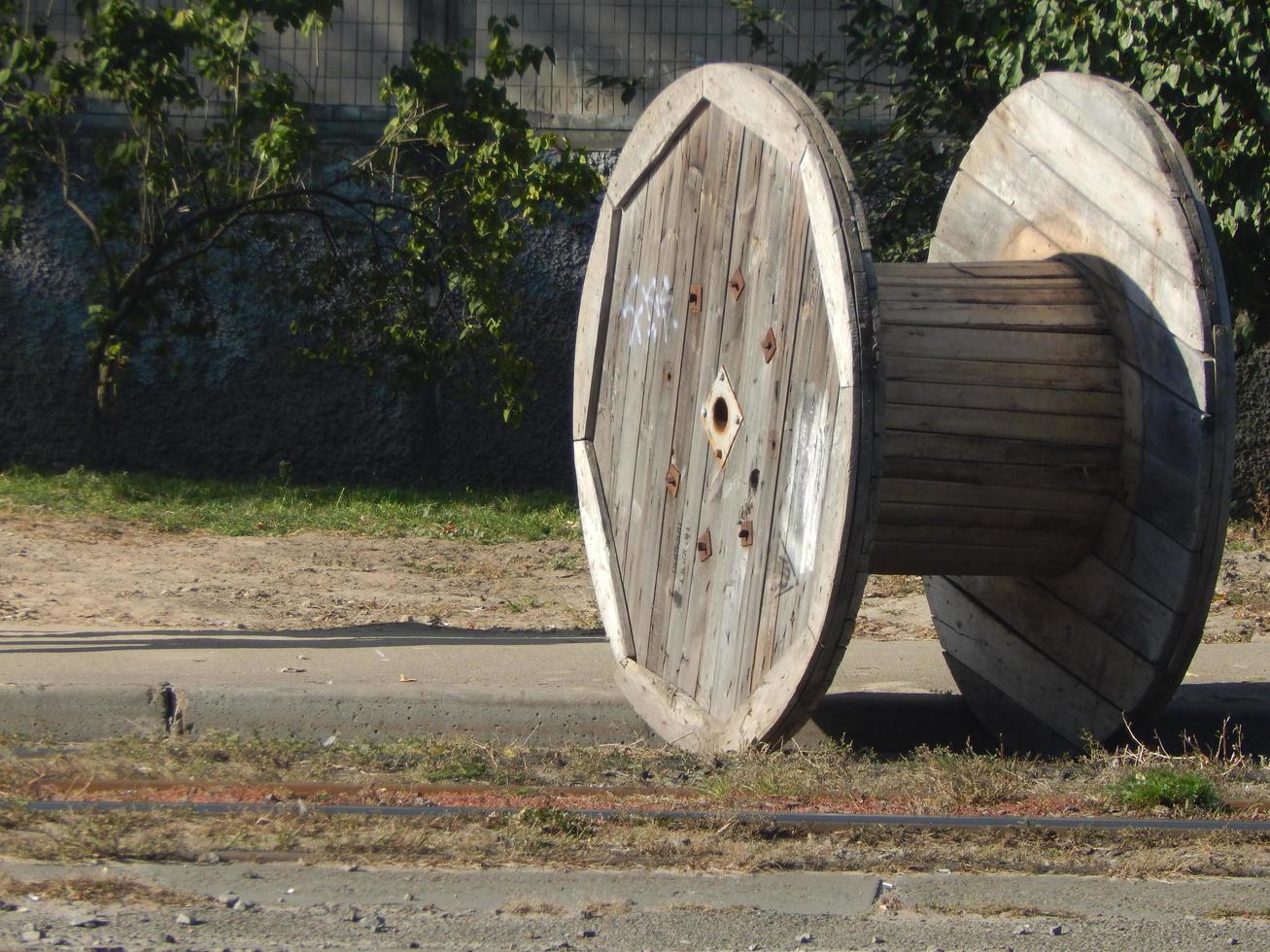 Road construction, objects and fencing photo