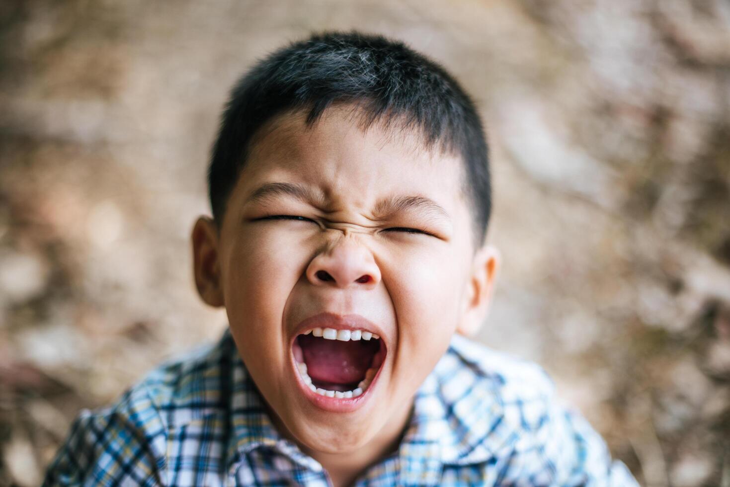 primer plano, cara feliz, niño foto