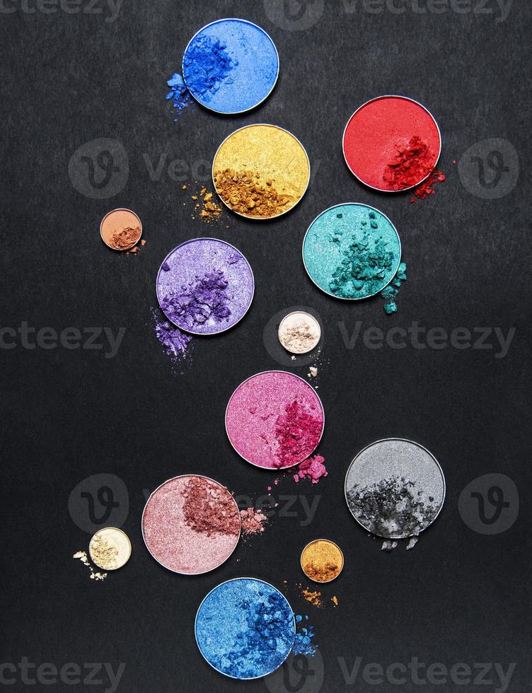 Assorted colors eyeshadow photo