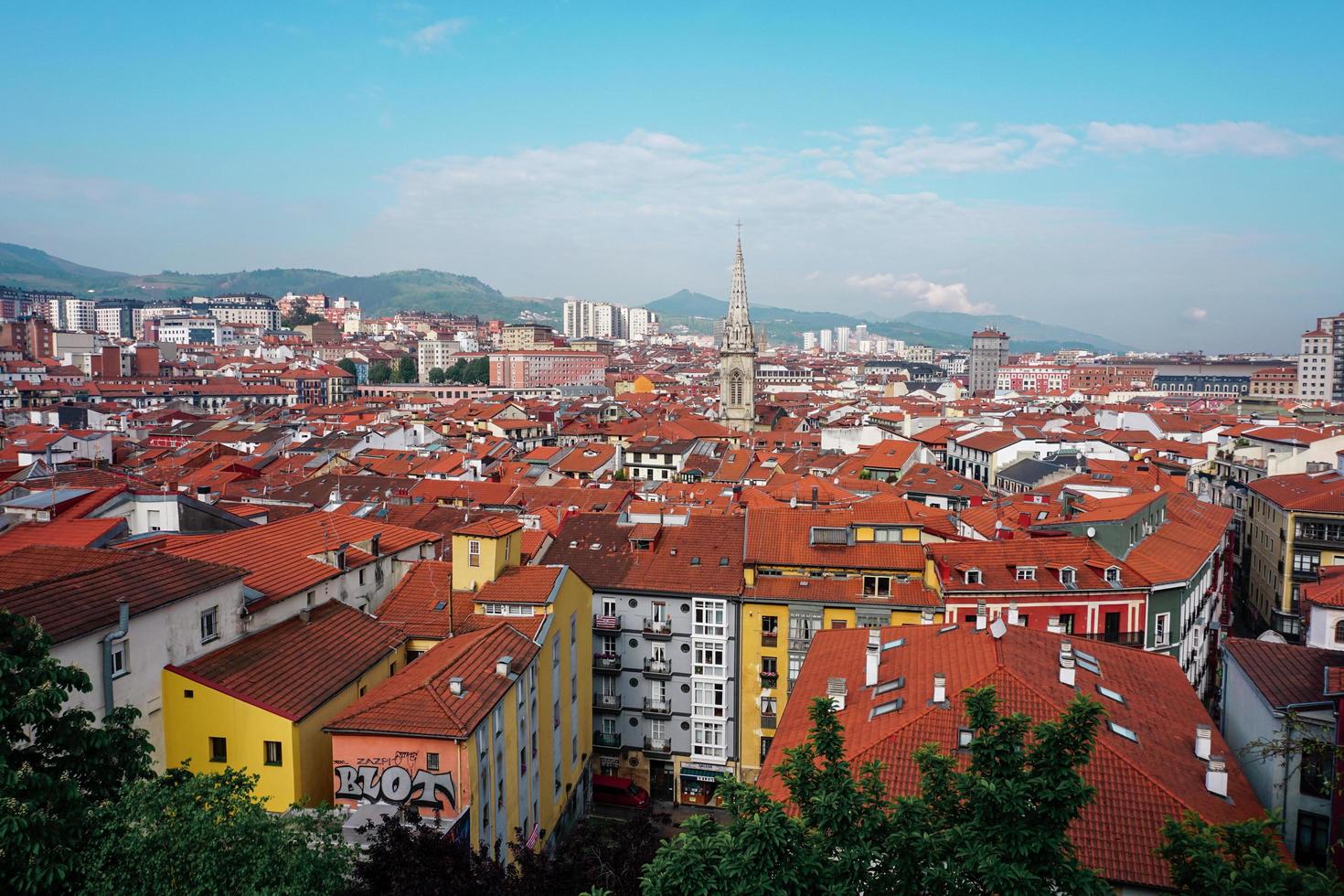 Cityview de la ciudad de Bilbao, País Vasco, España foto