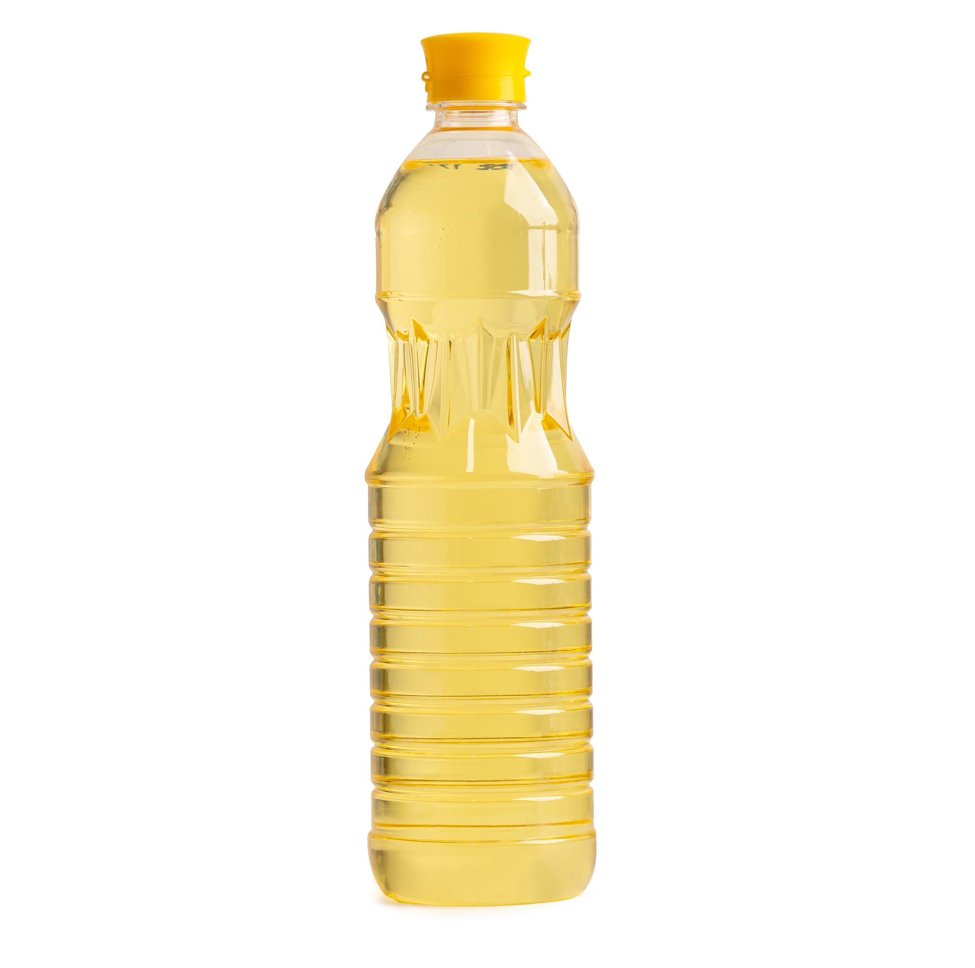 Vegetable oil with olive oil in different bottle for cooking isolated on  white background with clipping path. 3673547 Stock Photo at Vecteezy