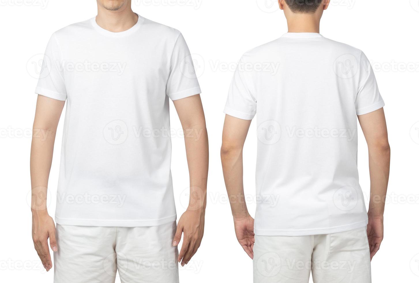 Hombre joven en maqueta de camiseta blanca en blanco delante y detrás utilizado como plantilla de diseño, aislado sobre fondo blanco con trazado de recorte foto