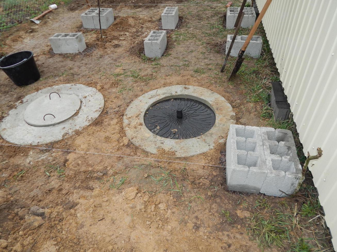 Concreting foundation blocks, cinder, concrete work photo