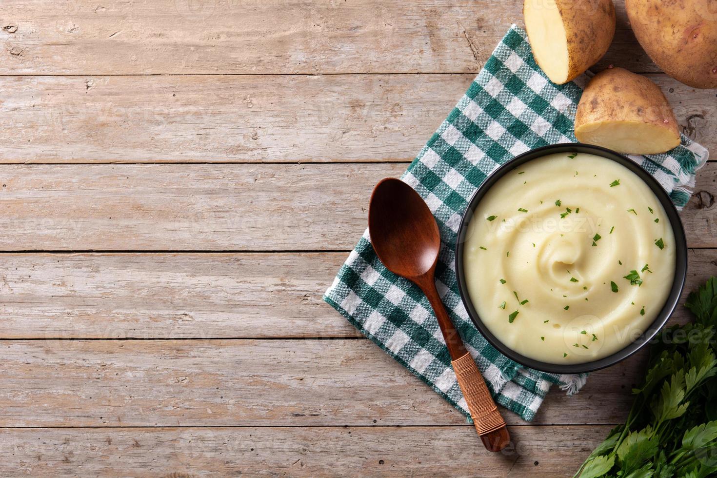 puré de papas en un bol foto