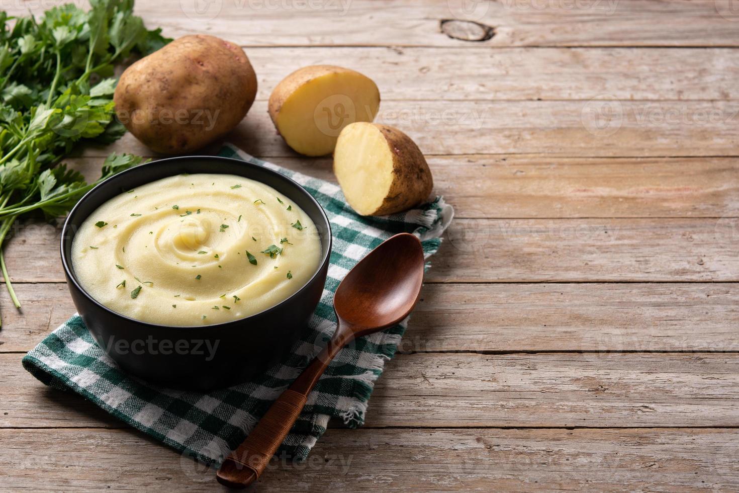 puré de papas en un bol foto