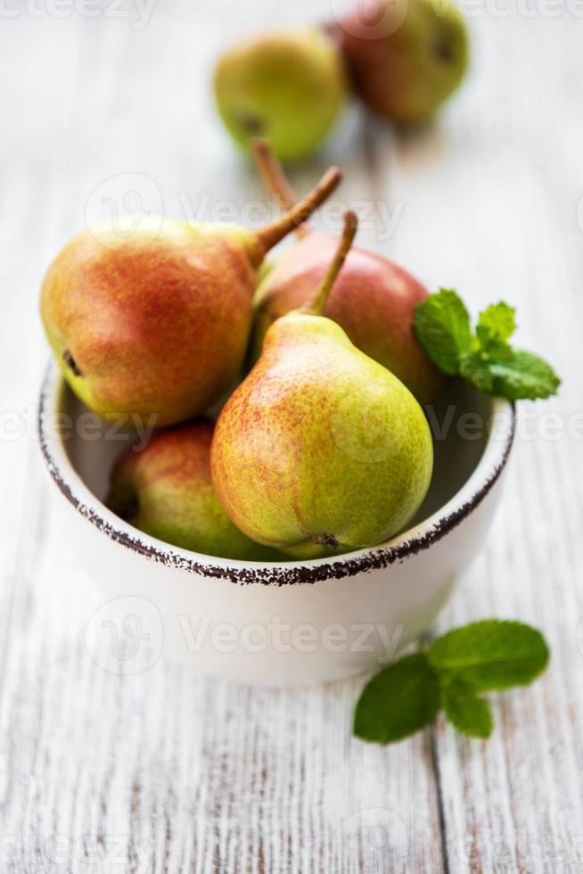 Pears in a bowl photo