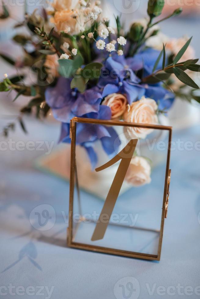 elegant wedding decorations made of natural flowers photo