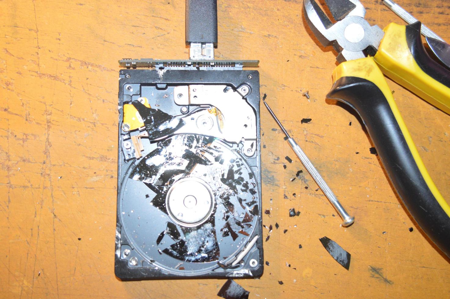 Repair microelectronics computer hard drive photo