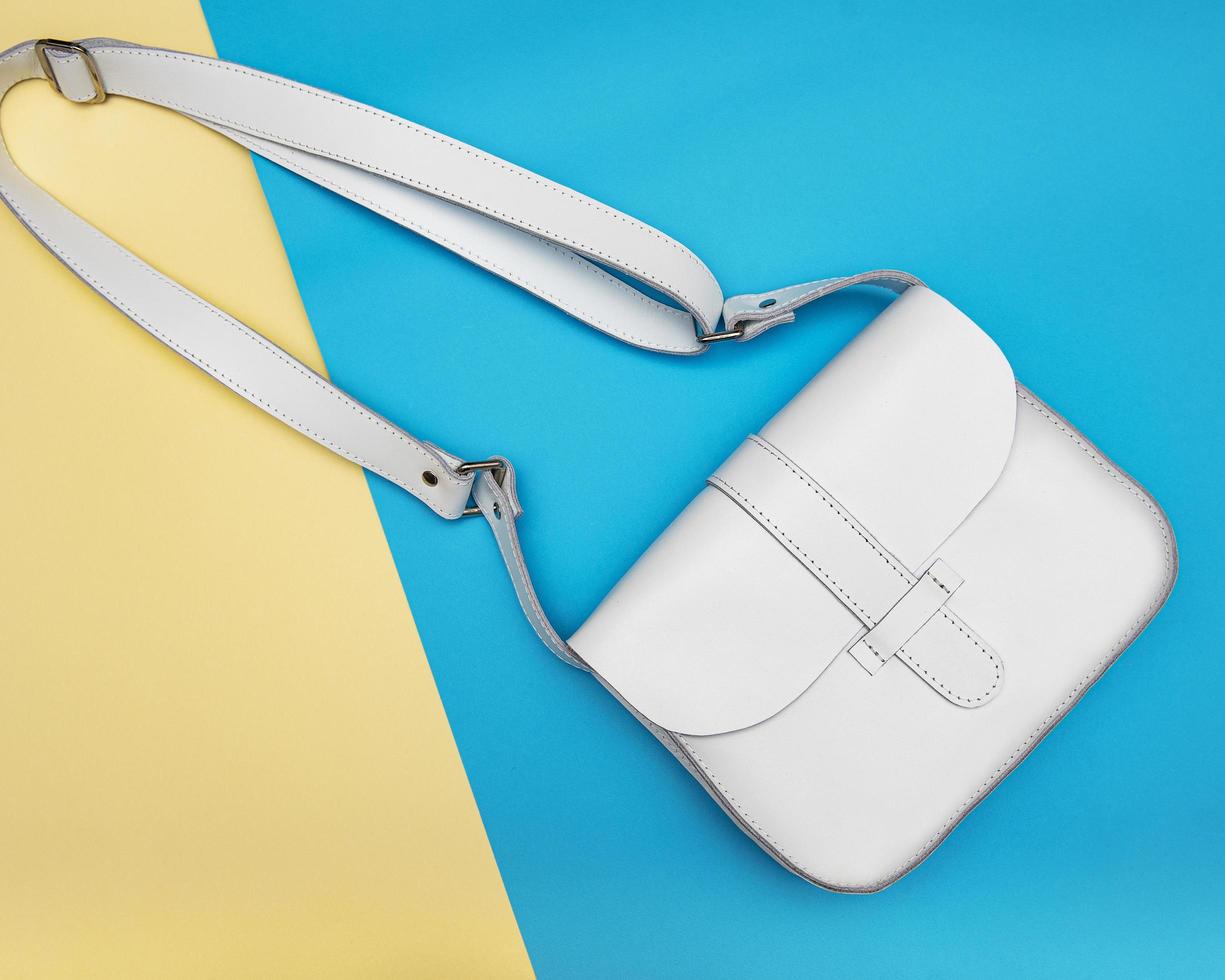 White woman leather bag photo