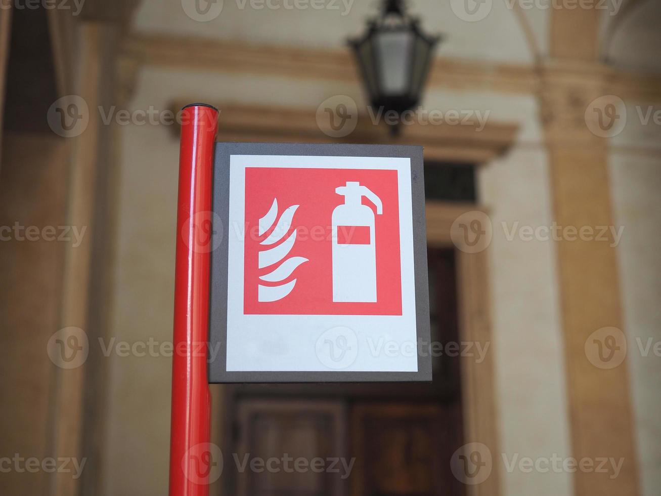 fire extinguisher sign photo