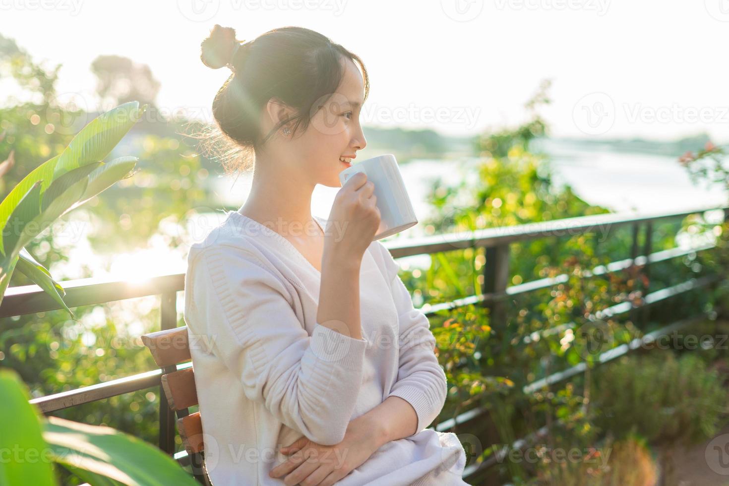 portrait of beautiful asian woman, early morning, photo