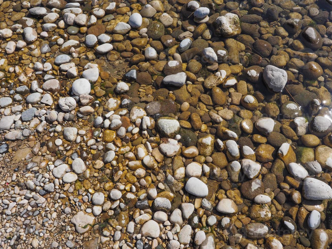 adoquines en el fondo del agua foto