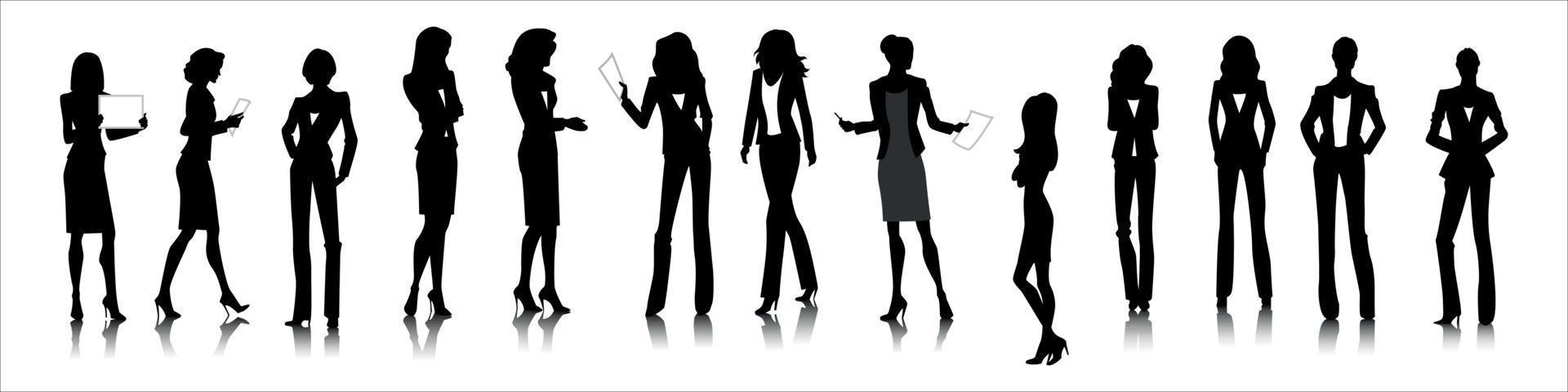 grupo de mujeres empresarias, siluetas, vector