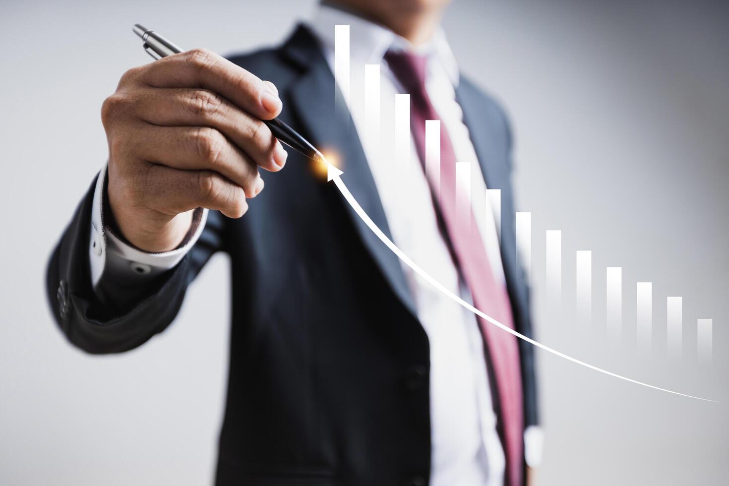 успешный трейдер. инвестировать на фондовом рынке. активы бизнесменов. пассивный актив это пример. капитал.