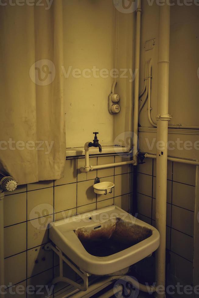 Old ceramic basin photo