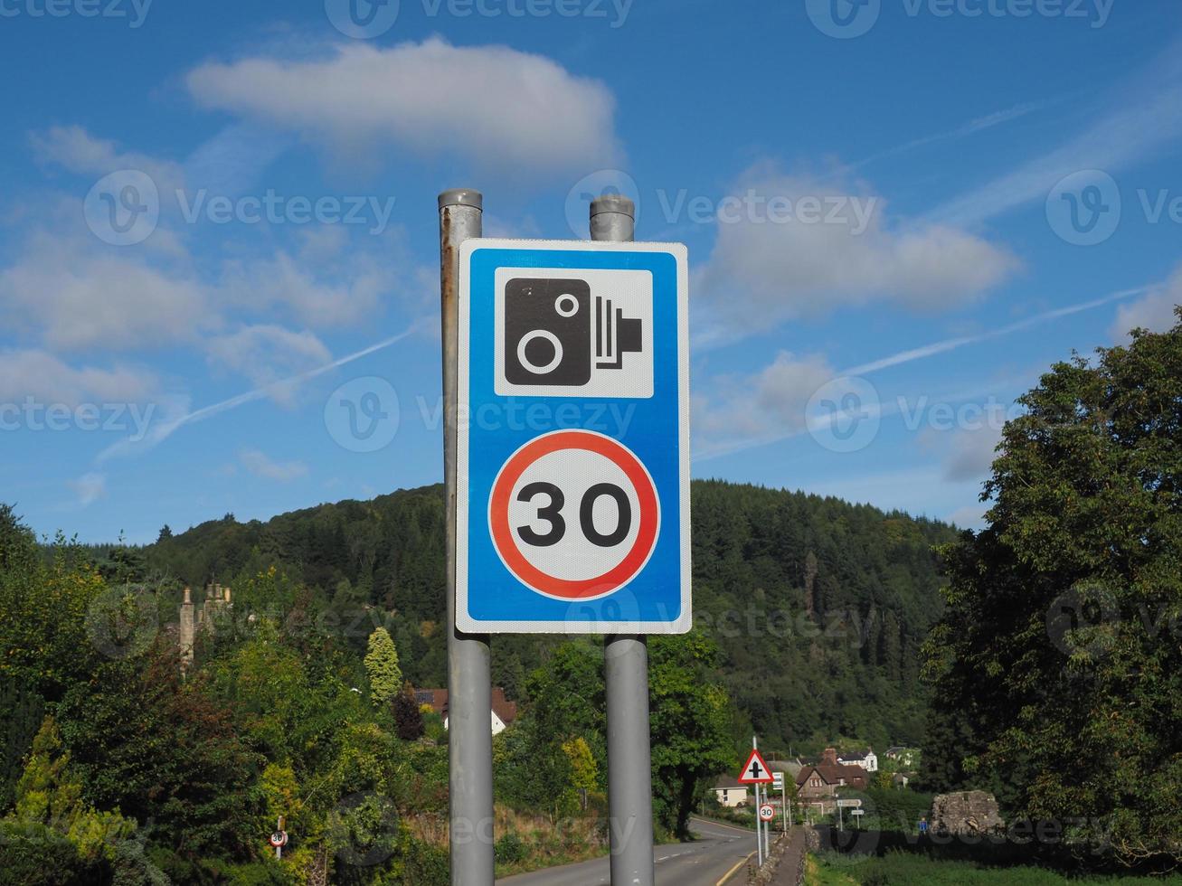 signo de carmera de velocidad foto