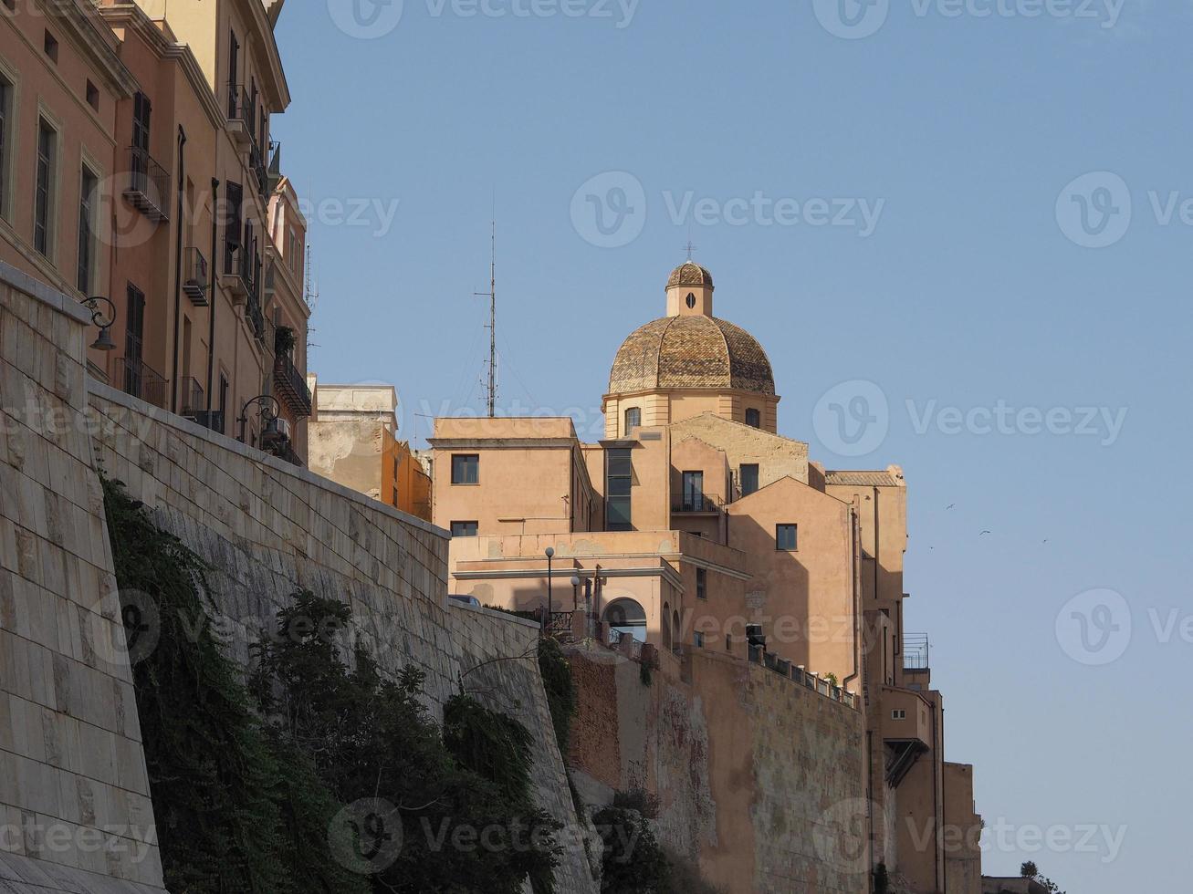 casteddu que significa barrio del castillo en cagliari foto