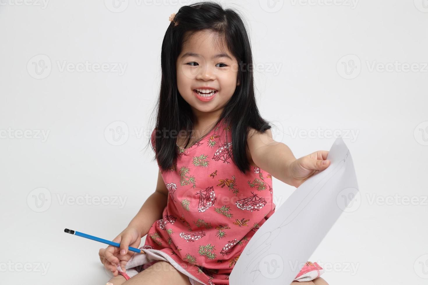 lindo niño asiático foto