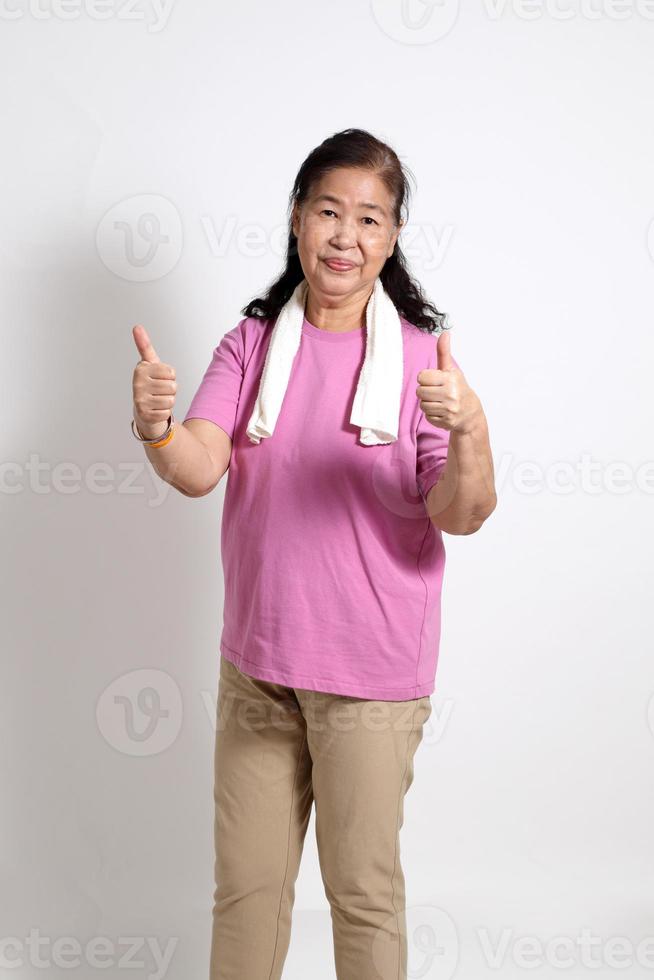 mujer asiática senior foto