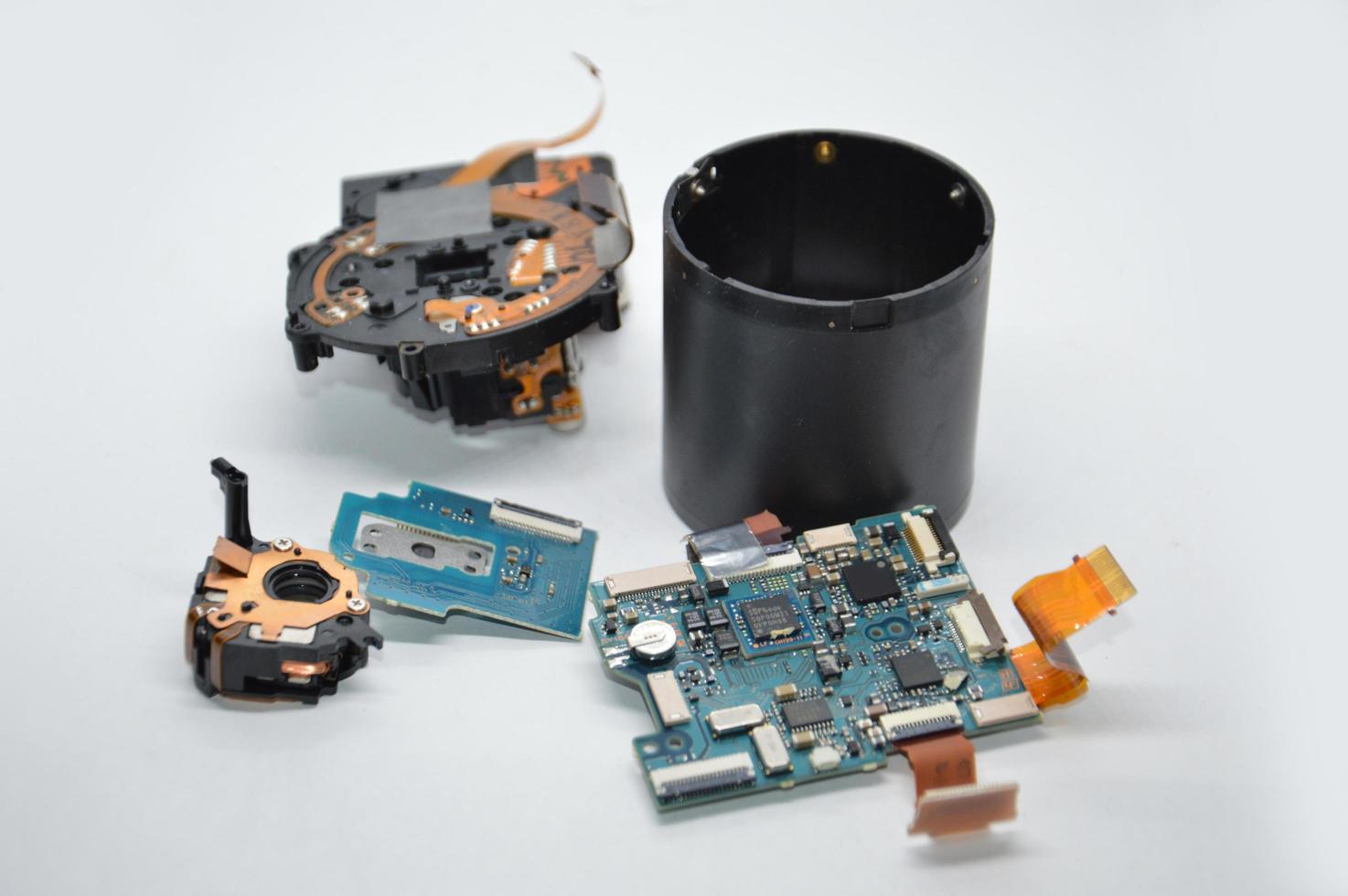 Repair and disassembly of a digital camera photo