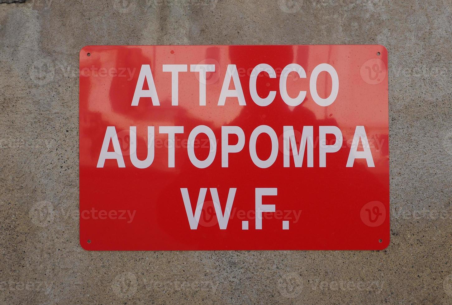 Italian fire engine connection sign photo