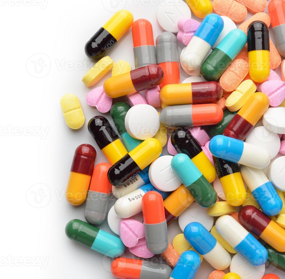 pills and capsules photo