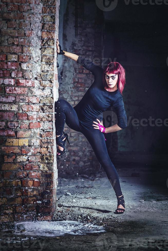 girl model in black with pink hair photo