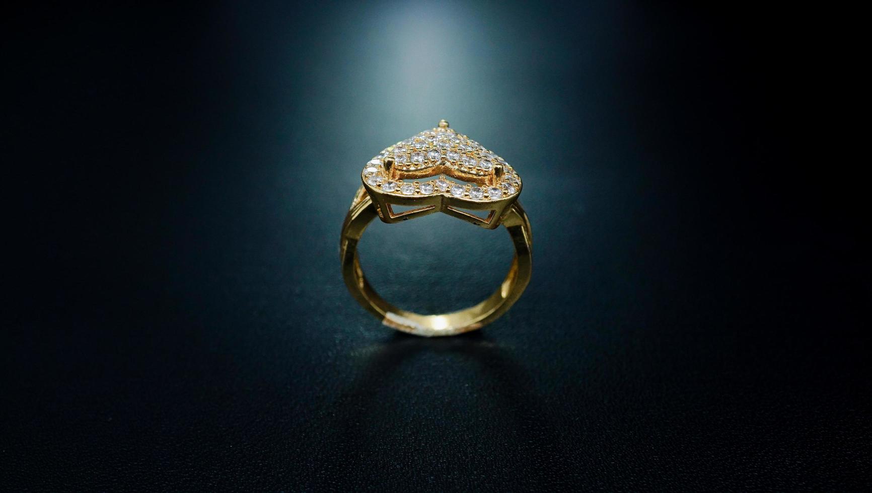 love pattern women's ring photo