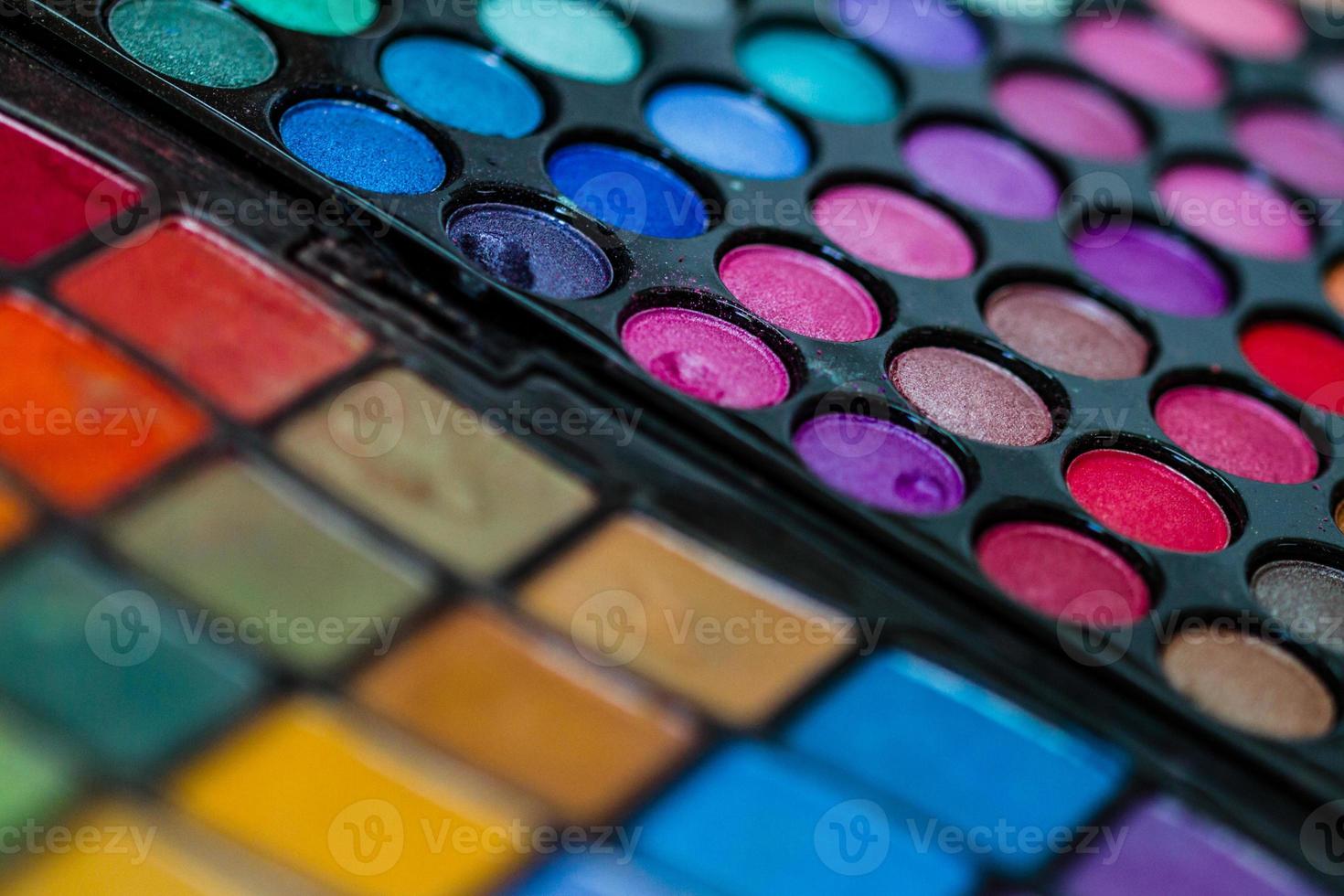 paleta de colores profesional del artista de maquillaje foto