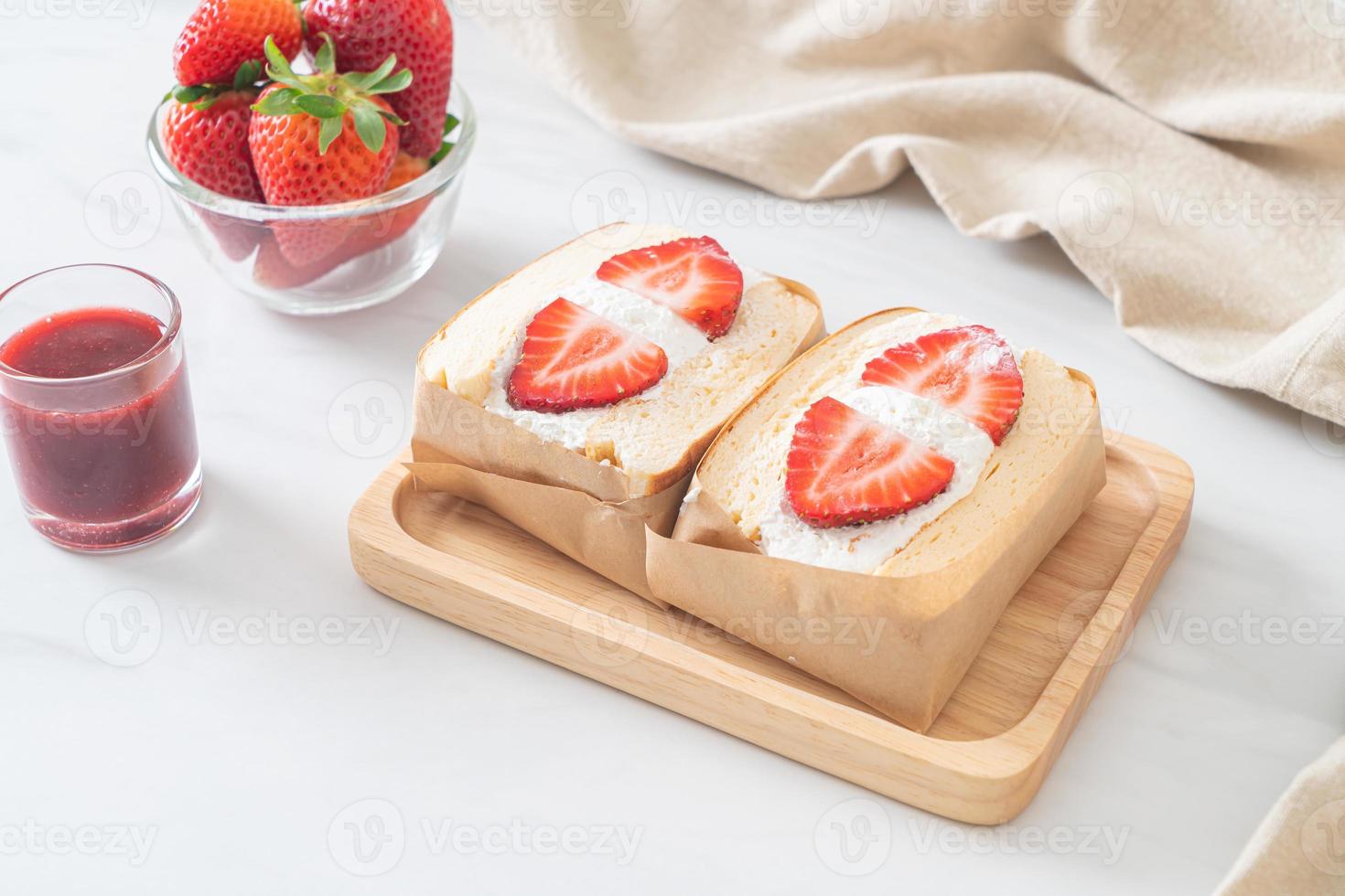 pancake sandwich strawberry fresh cream photo